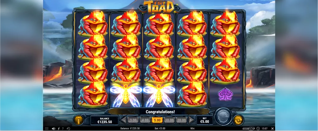 Fire Toad slot screenshot of the reels