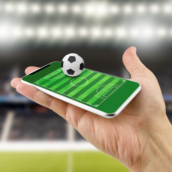 Betting online in football with smartphone